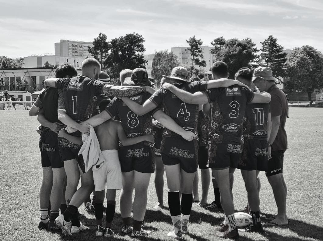 Une équipe de rugby accompagnée par les kinésithérapeutes de Toulouse Sport Santé